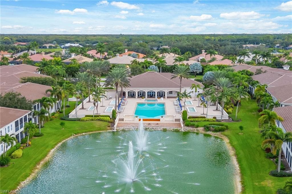 537 Avellino Isles Cir 201, Naples, FL 34119-32