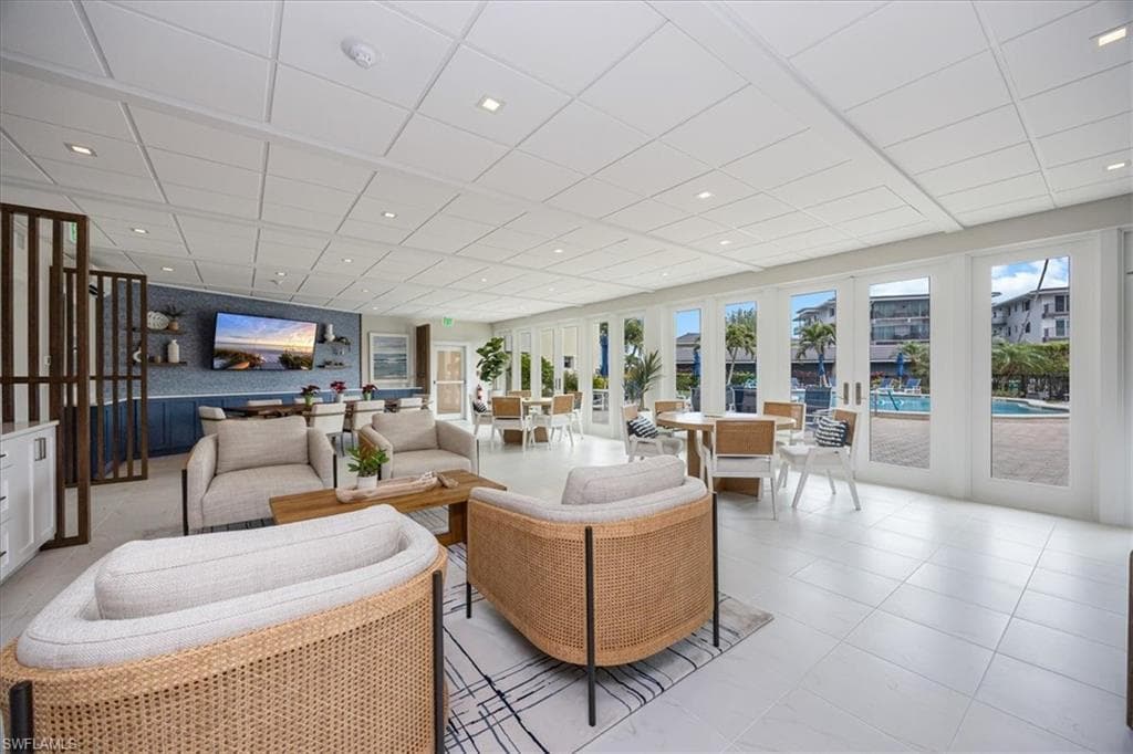 3410 Gulf Shore Blvd N 302, Naples, FL 34103-18