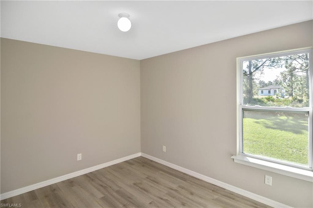 902 Lytle St E, Lehigh Acres, FL 33974-12