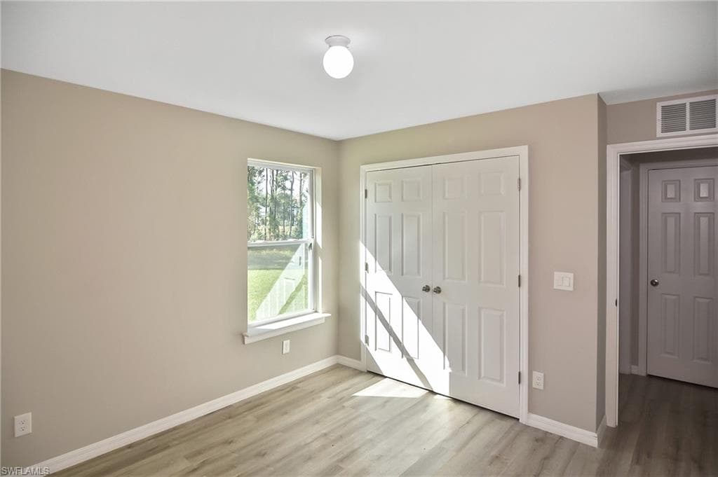 902 Lytle St E, Lehigh Acres, FL 33974-13