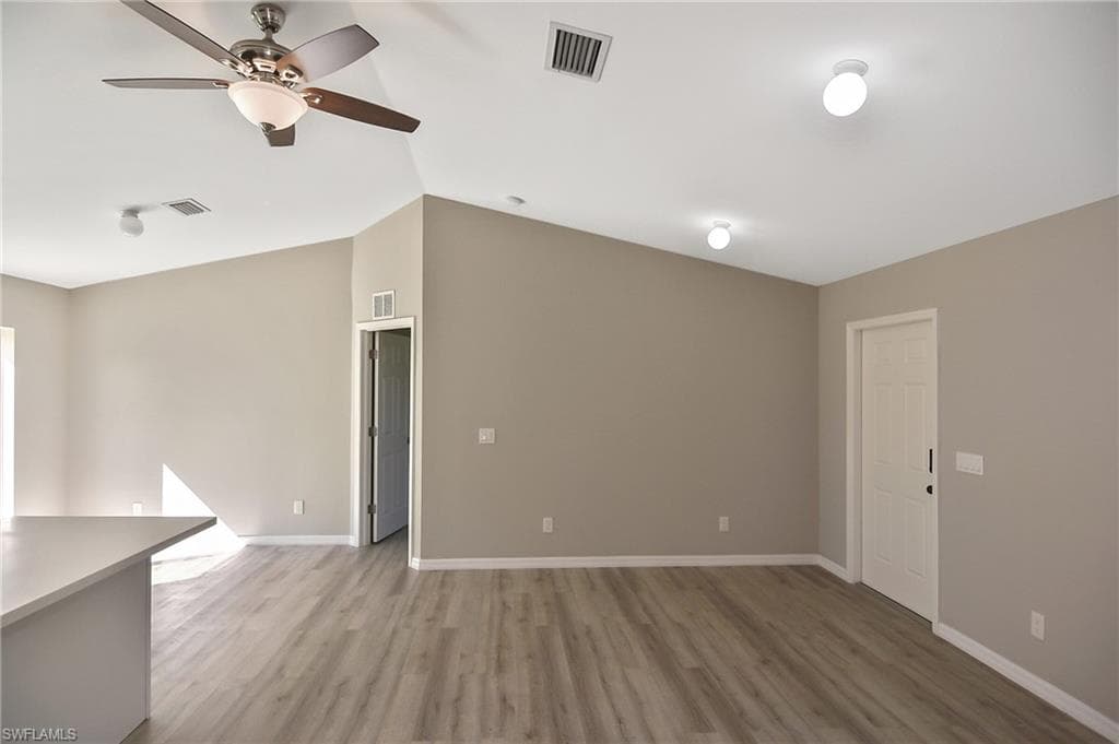 902 Lytle St E, Lehigh Acres, FL 33974-15