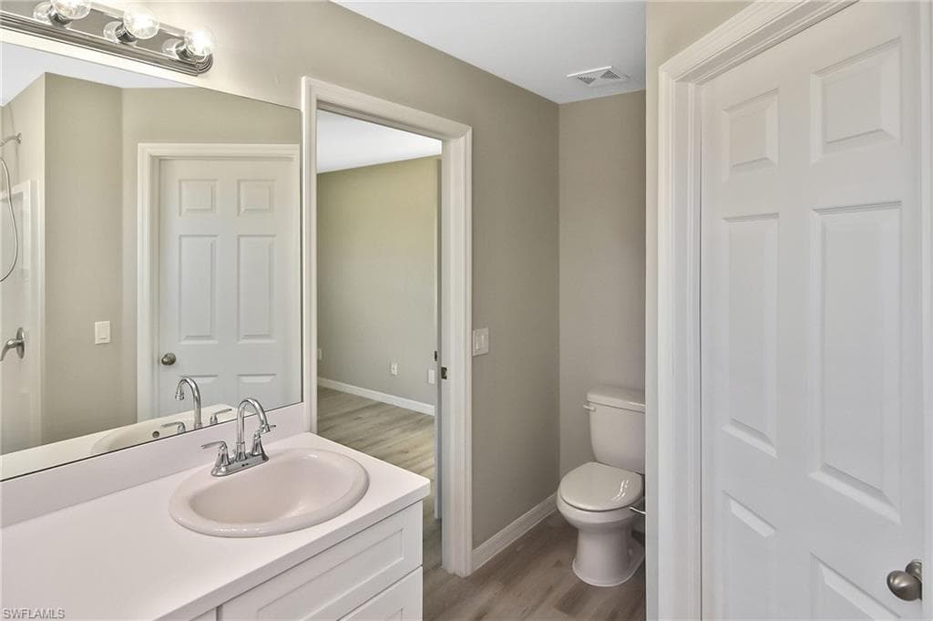 902 Lytle St E, Lehigh Acres, FL 33974-22