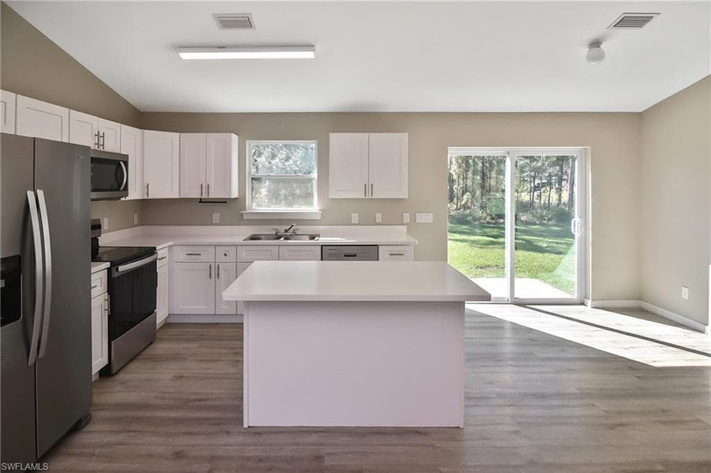 902 Lytle St E, Lehigh Acres, FL 33974-27