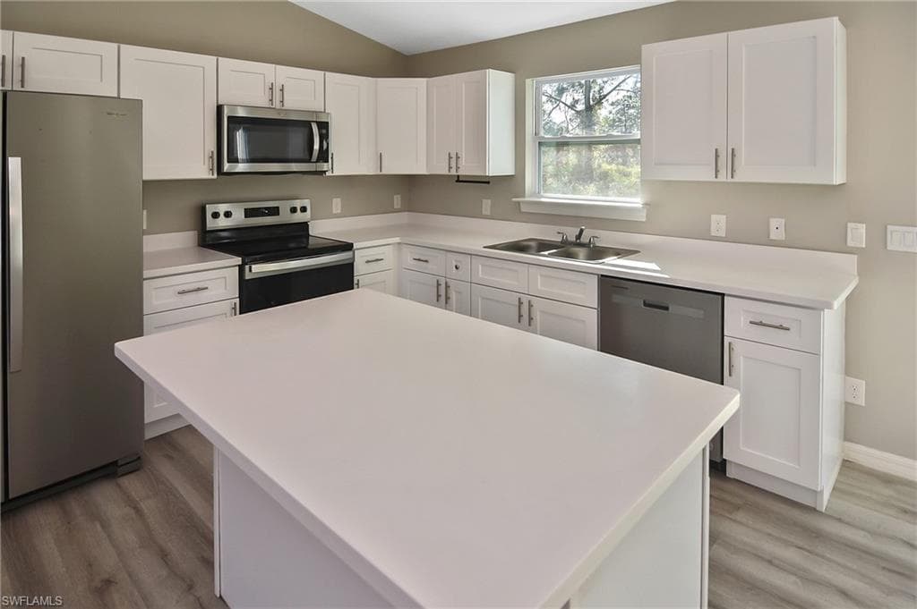 902 Lytle St E, Lehigh Acres, FL 33974-29