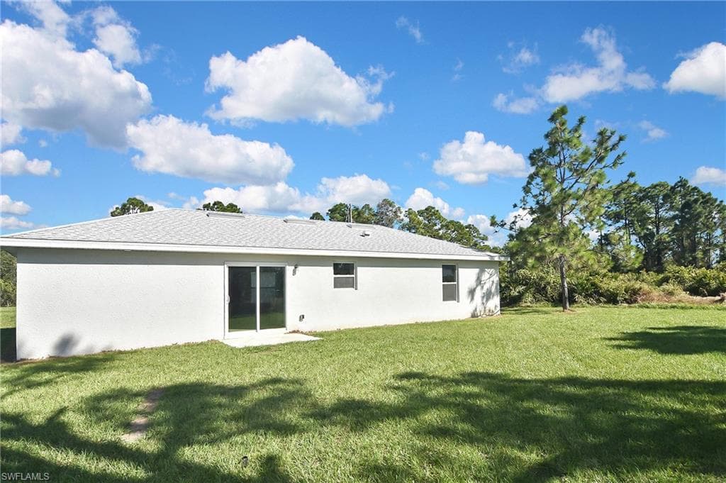 902 Lytle St E, Lehigh Acres, FL 33974-36