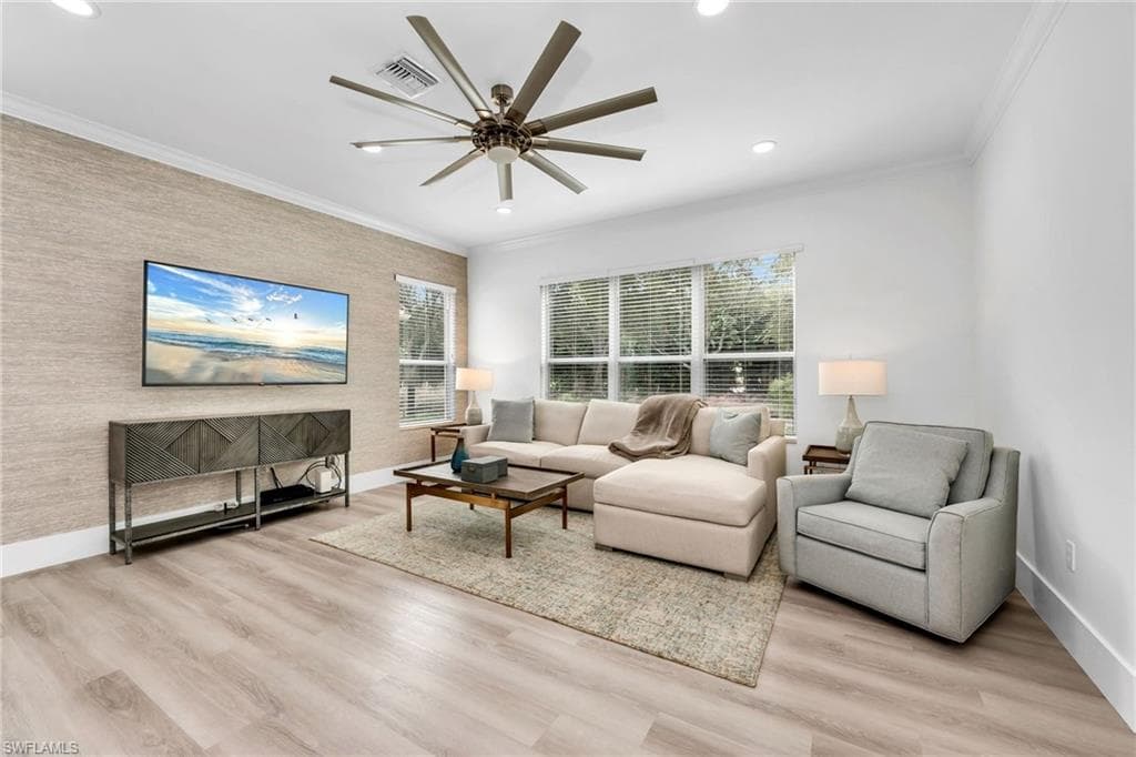 6514 Marbella Dr, Naples, FL 34105-4