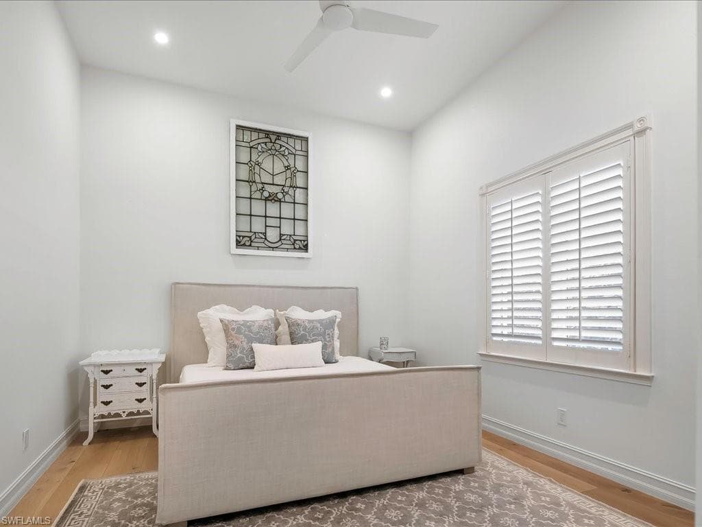 9009 Terranova Dr, Naples, FL 34109-34