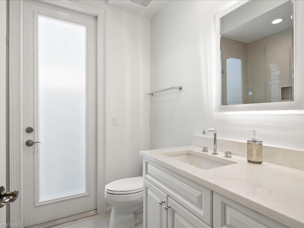 9009 Terranova Dr, Naples, FL 34109-38