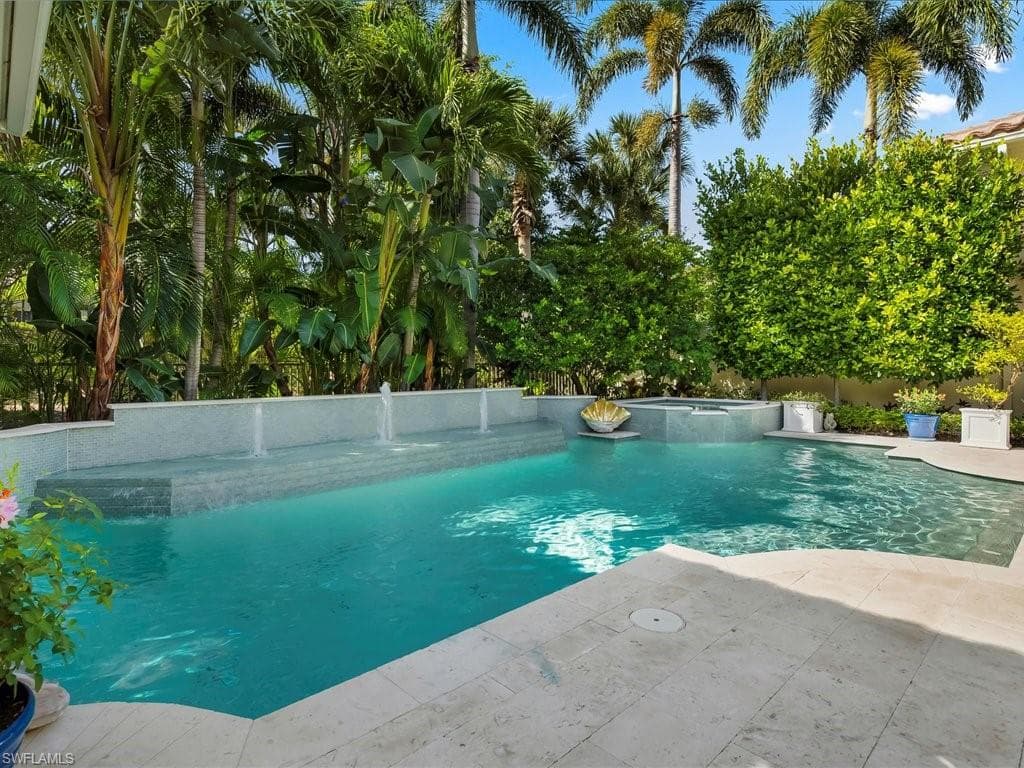 9009 Terranova Dr, Naples, FL 34109-42