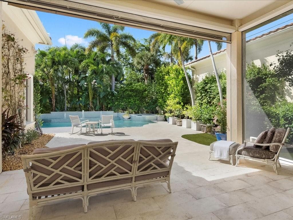 9009 Terranova Dr, Naples, FL 34109-45