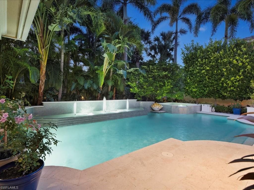 9009 Terranova Dr, Naples, FL 34109-5