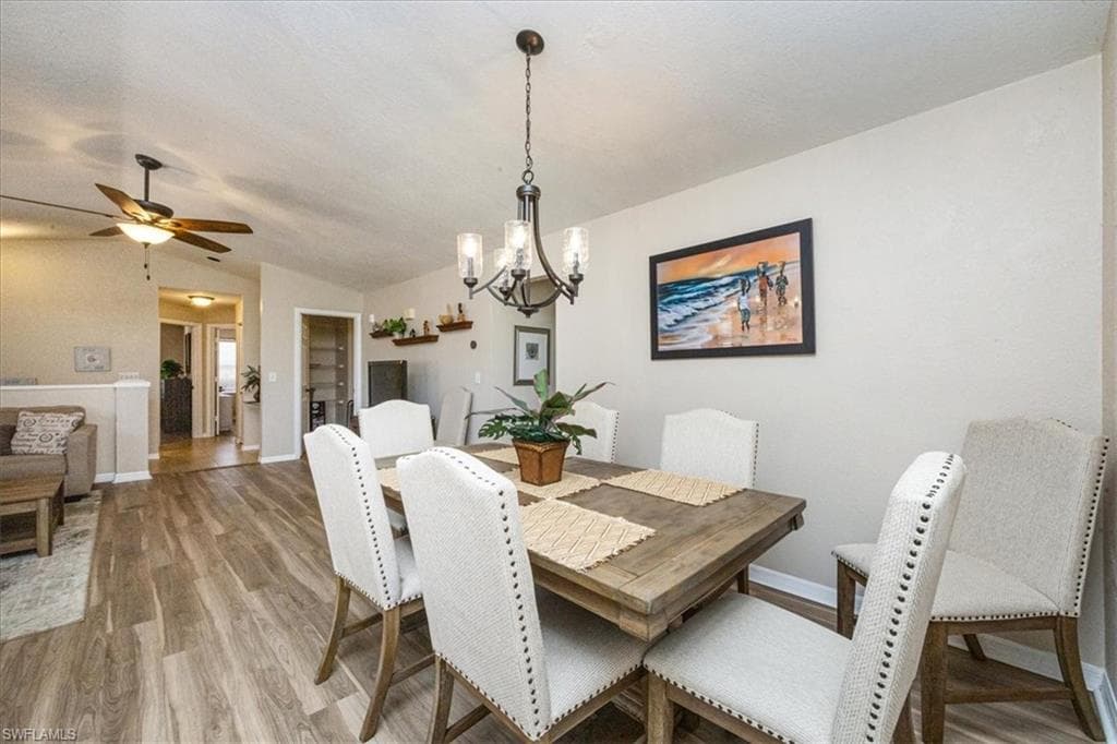 940 Woodshire Ln M1, Naples, FL 34105-9