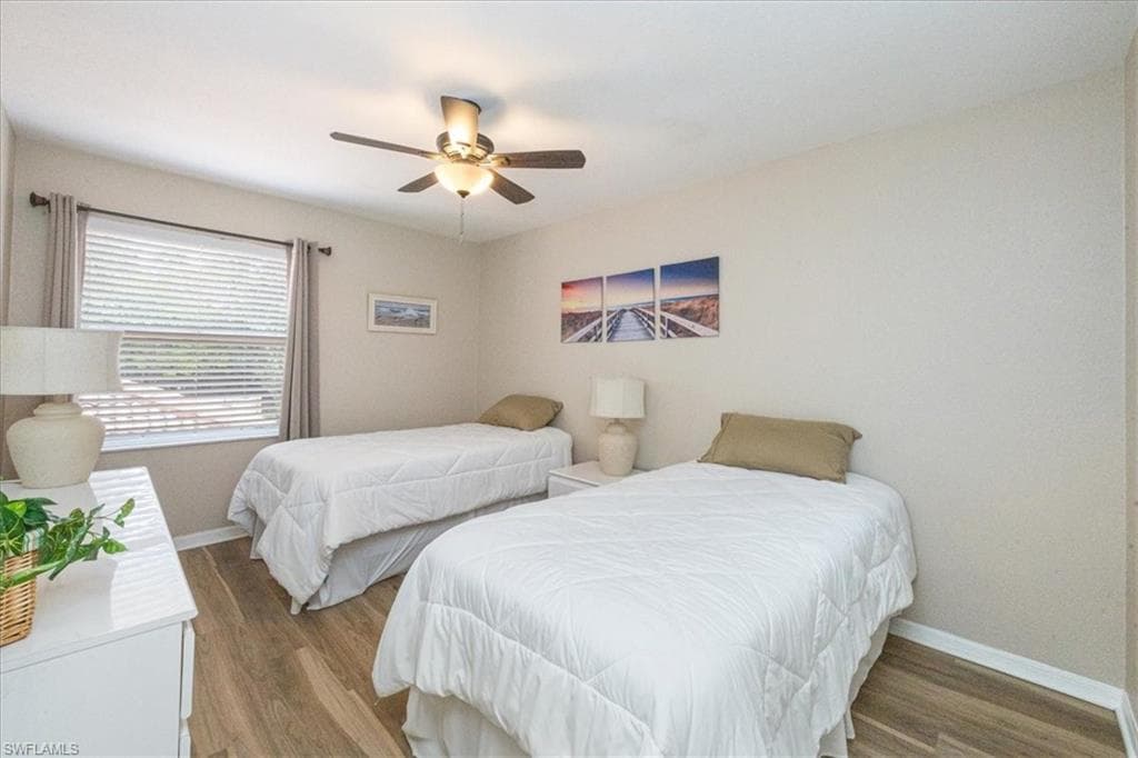 940 Woodshire Ln M1, Naples, FL 34105-22