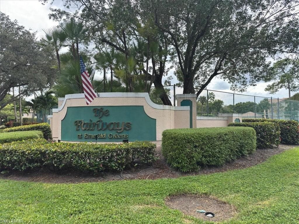 940 Woodshire Ln M1, Naples, FL 34105-29