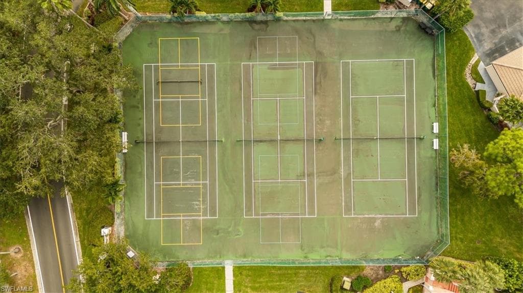 940 Woodshire Ln M1, Naples, FL 34105-31