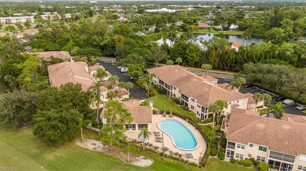 940 Woodshire Ln M1, Naples, FL 34105-34