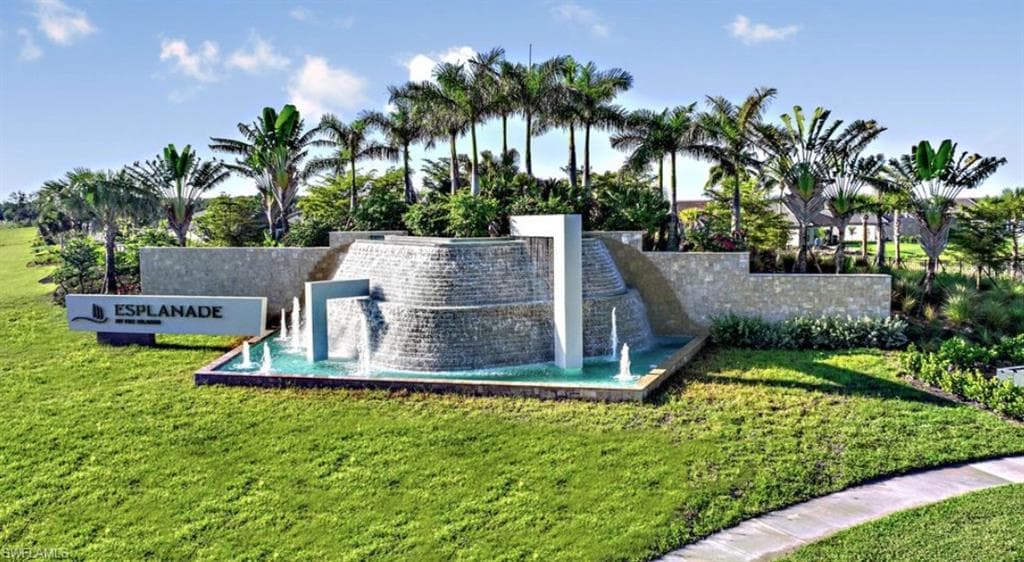 15323 Lucerna St 102, Naples, FL 34114-17