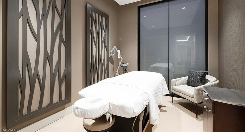 15323 Lucerna St 102, Naples, FL 34114-27