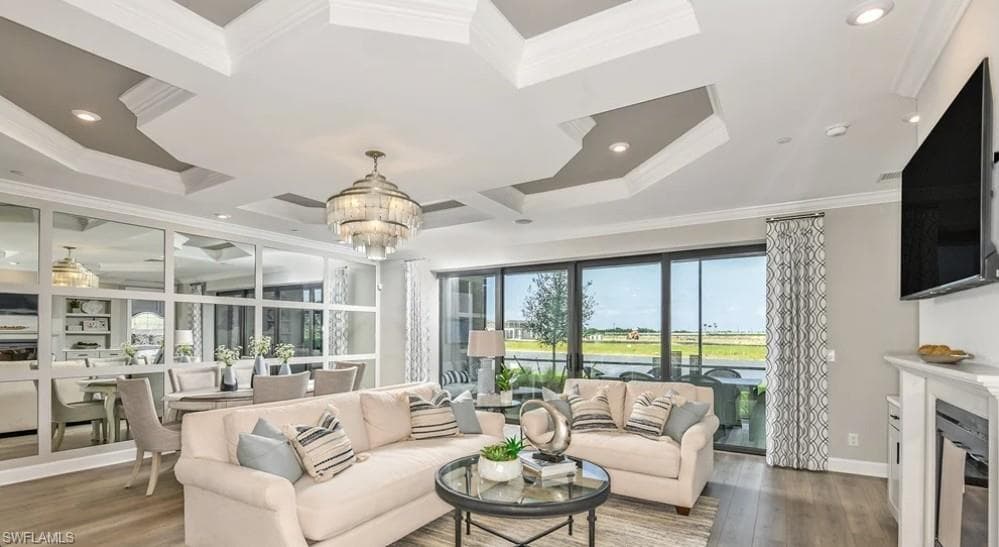 15323 Lucerna St 102, Naples, FL 34114-4