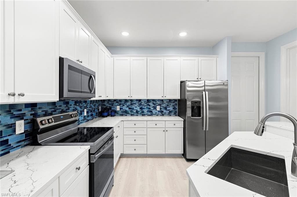 9110 Capistrano St S 8402, Naples, FL 34113-10