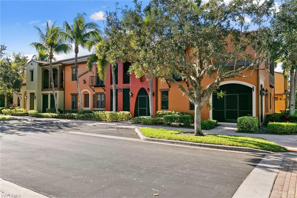 9110 Capistrano St S 8402, Naples, FL 34113-1