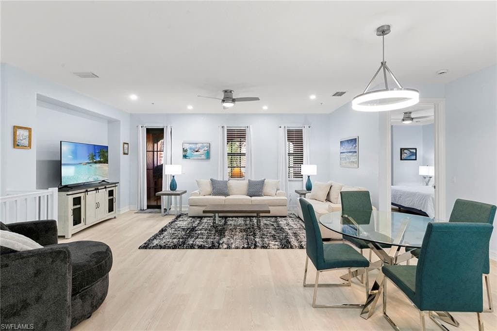 9110 Capistrano St S 8402, Naples, FL 34113-2