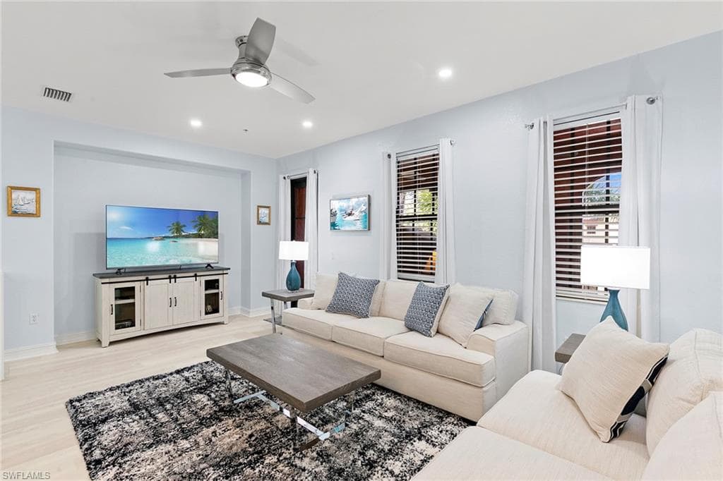 9110 Capistrano St S 8402, Naples, FL 34113-3