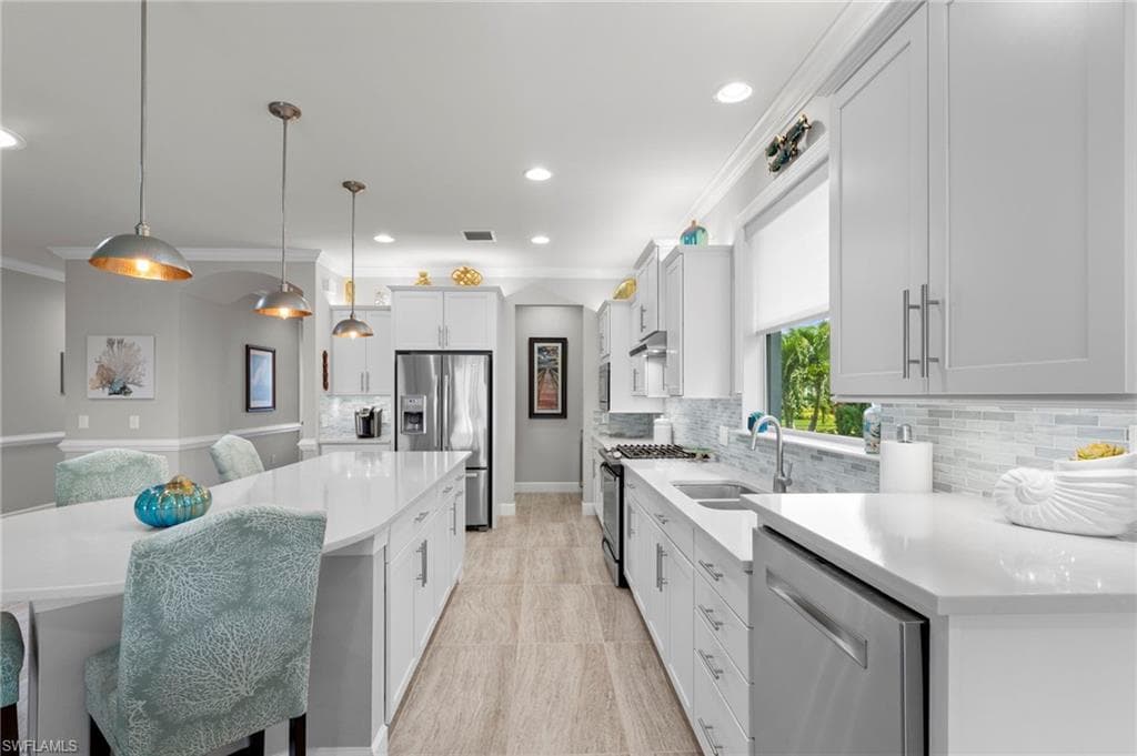 10613 Jackson Square Dr, Estero, FL 33928-8