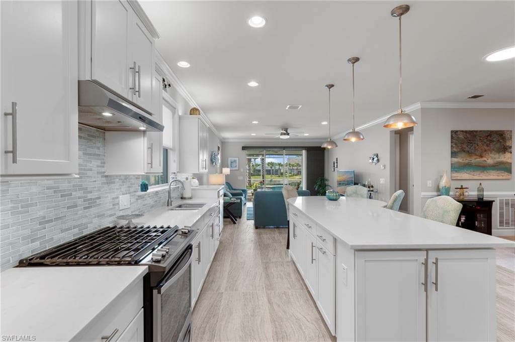 10613 Jackson Square Dr, Estero, FL 33928-9