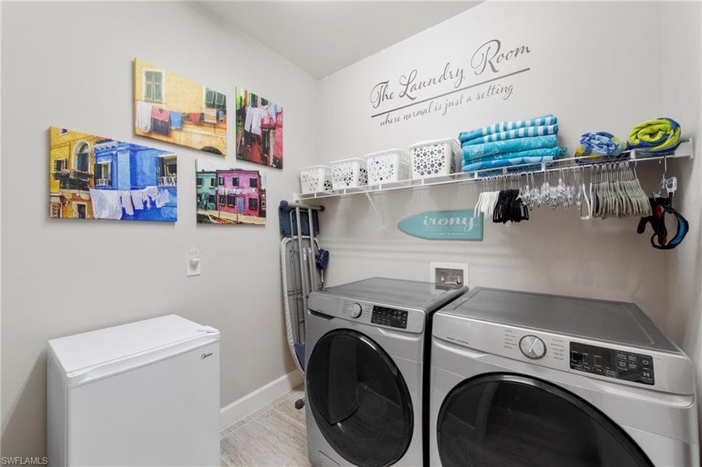 10613 Jackson Square Dr, Estero, FL 33928-28