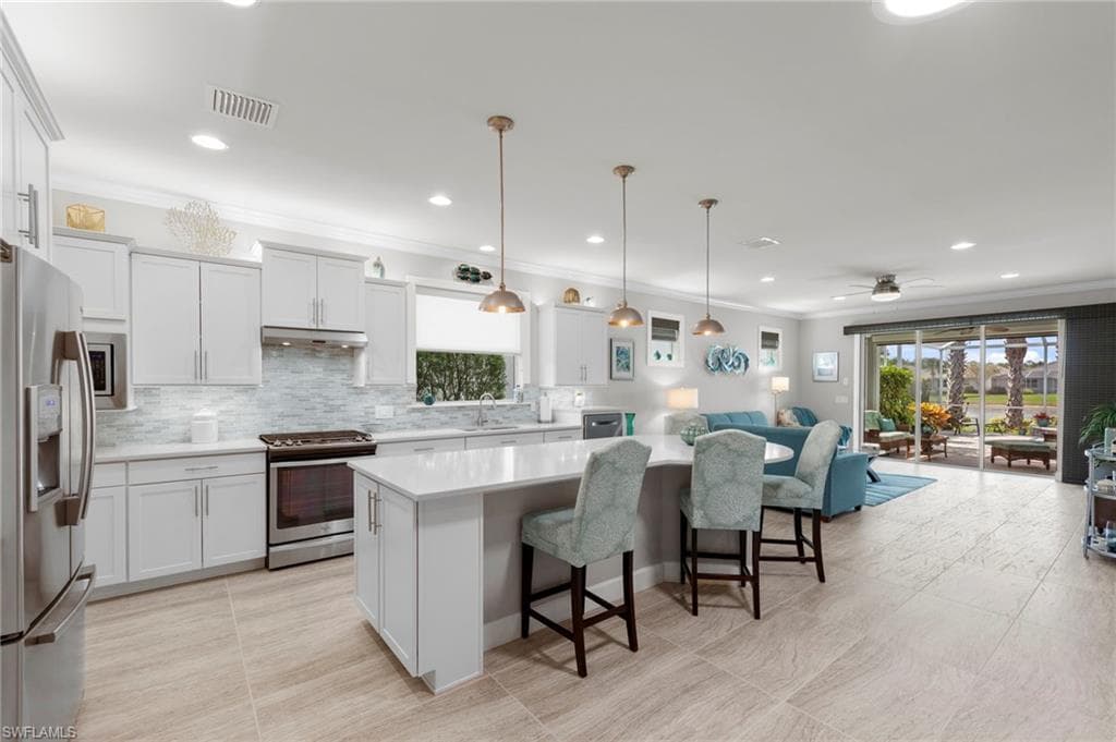 10613 Jackson Square Dr, Estero, FL 33928-7