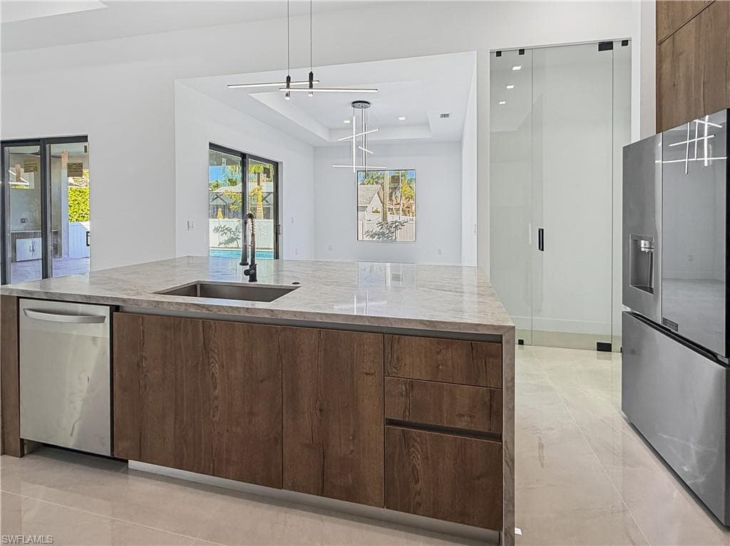 5405 25th Ct, Cape Coral, FL 33914-10