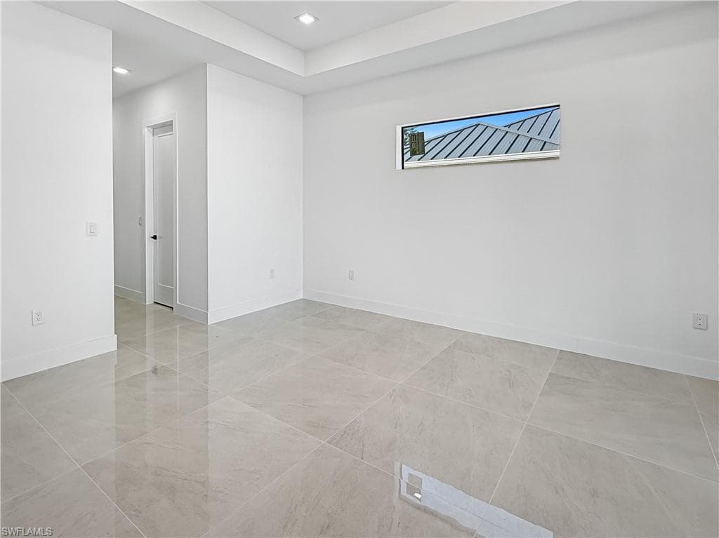 5405 25th Ct, Cape Coral, FL 33914-13