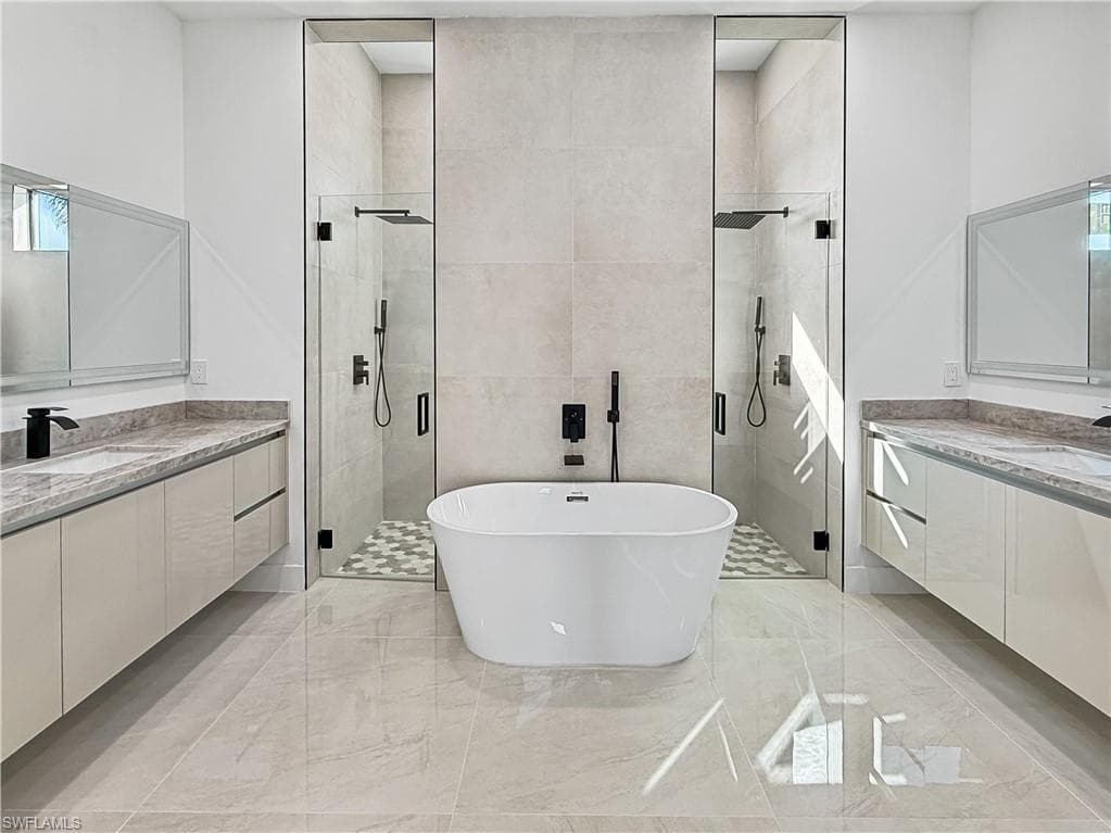 5405 25th Ct, Cape Coral, FL 33914-15