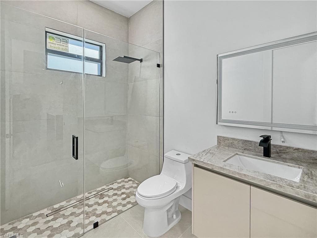 5405 25th Ct, Cape Coral, FL 33914-21