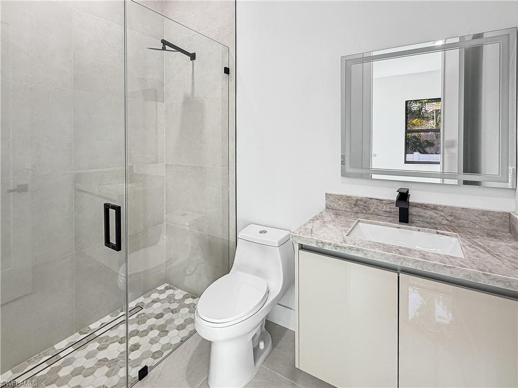 5405 25th Ct, Cape Coral, FL 33914-23