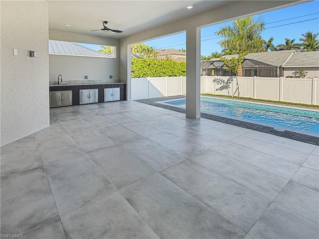 5405 25th Ct, Cape Coral, FL 33914-26