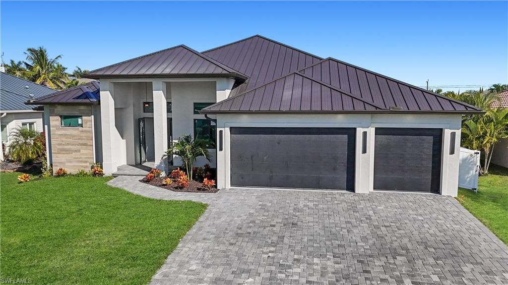 5405 25th Ct, Cape Coral, FL 33914-1