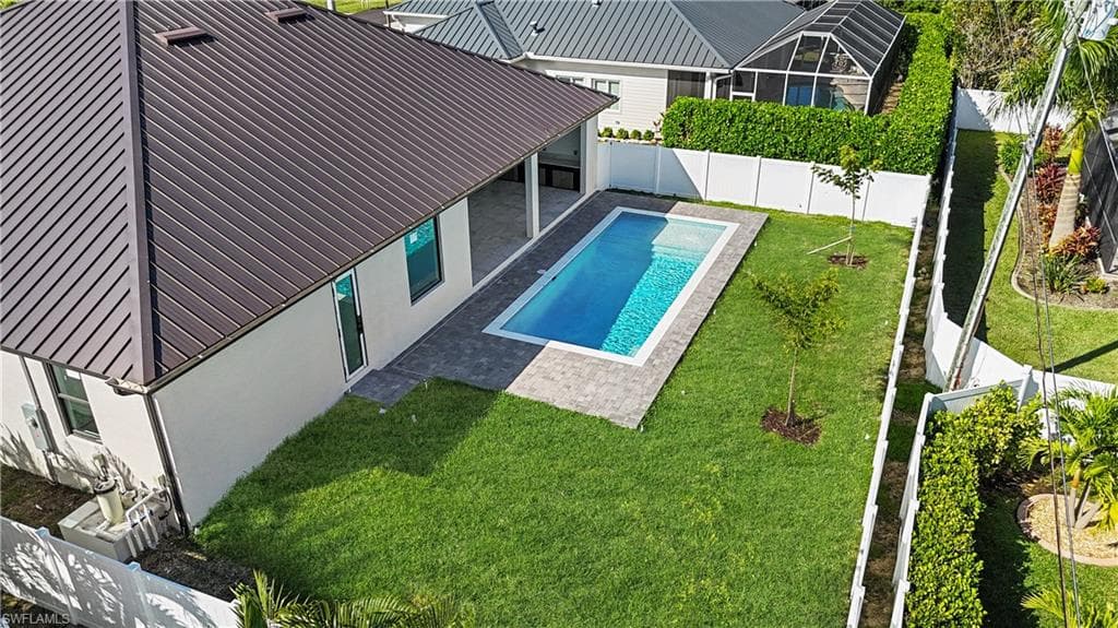 5405 25th Ct, Cape Coral, FL 33914-32