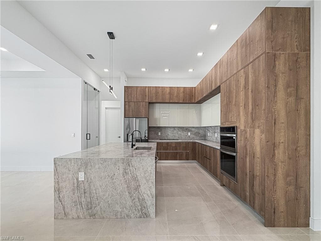 5405 25th Ct, Cape Coral, FL 33914-7