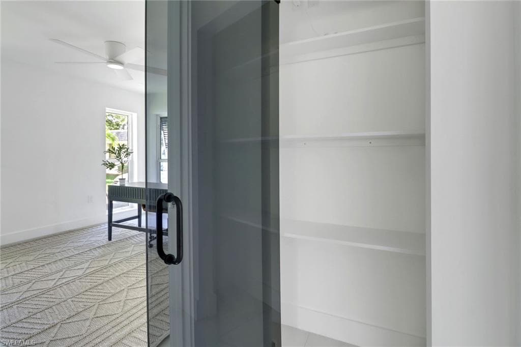 272 Yorkshire Ct 11, Naples, FL 34112-25