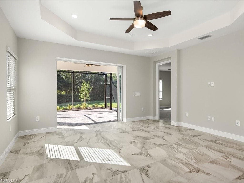 2385 Ariane Dr, Naples, FL 34112-11