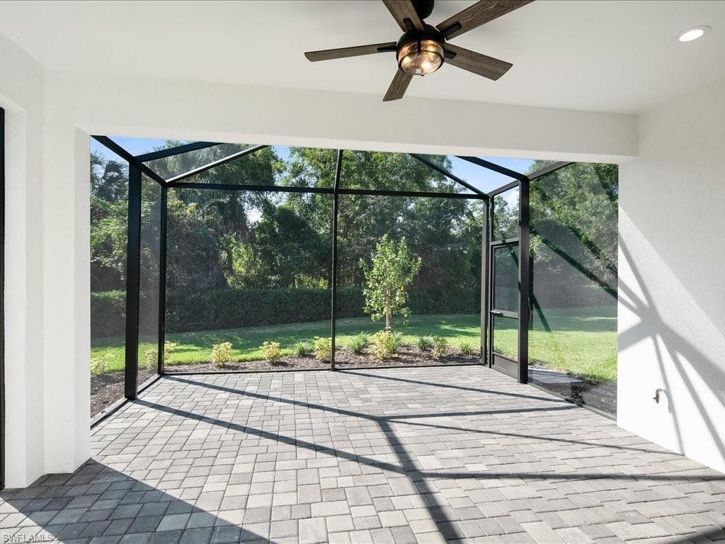 2385 Ariane Dr, Naples, FL 34112-13