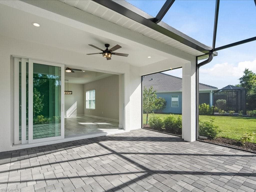 2385 Ariane Dr, Naples, FL 34112-16