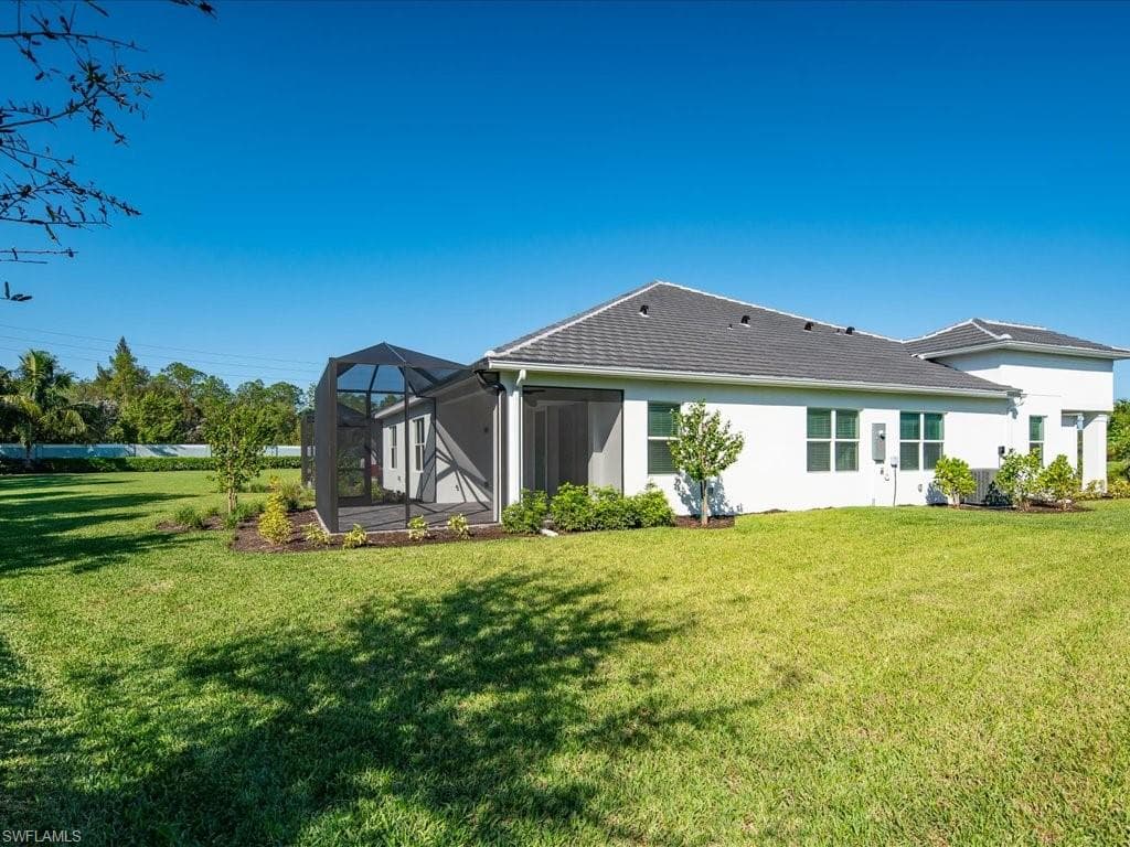 2385 Ariane Dr, Naples, FL 34112-35