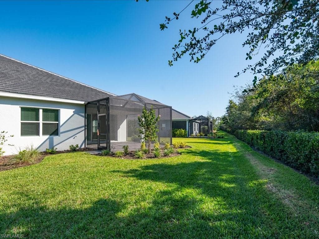 2385 Ariane Dr, Naples, FL 34112-36