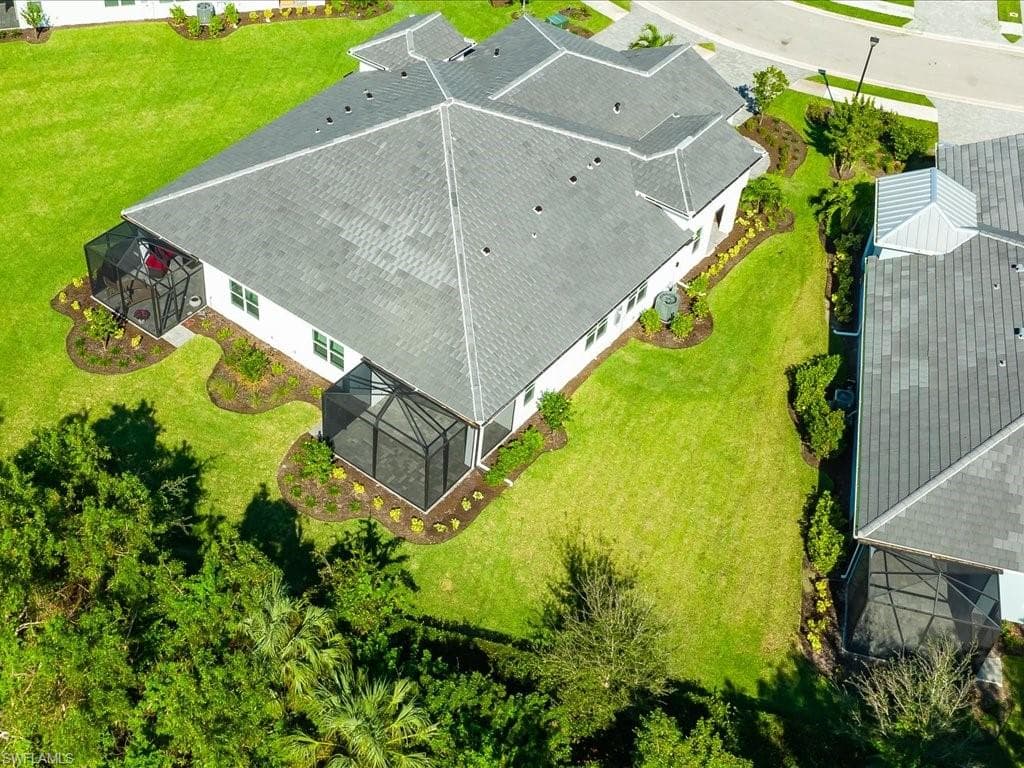 2385 Ariane Dr, Naples, FL 34112-37