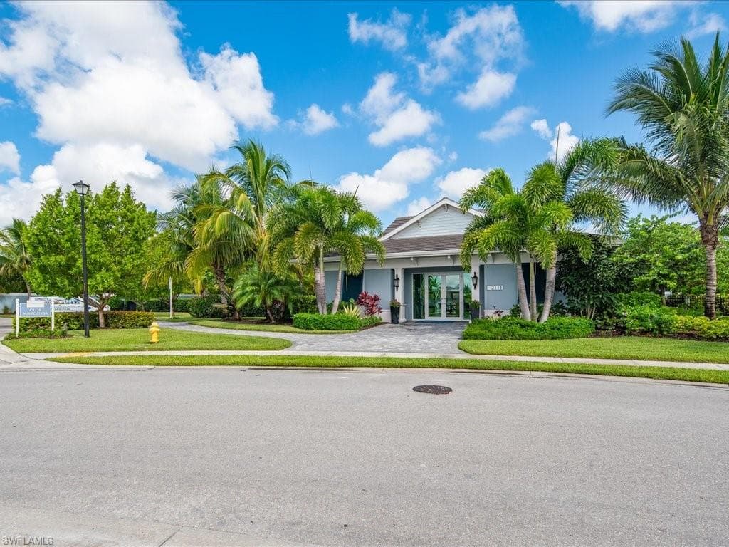2385 Ariane Dr, Naples, FL 34112-40