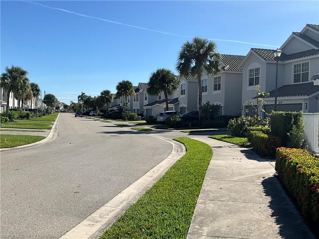 16211 Ravina Way 18, Naples, FL 34110-27