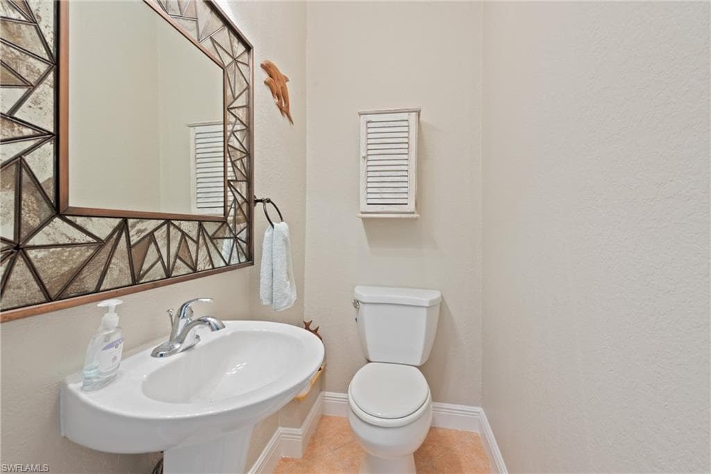 436 Driftwood Ct, Marco Island, FL 34145-17